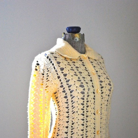 Cream/Vanilla crocheted lace cardigan - Picture 3 of 8